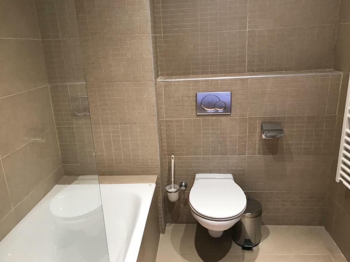 Sea View Central Apt Ithaki 라르나카 외부 사진