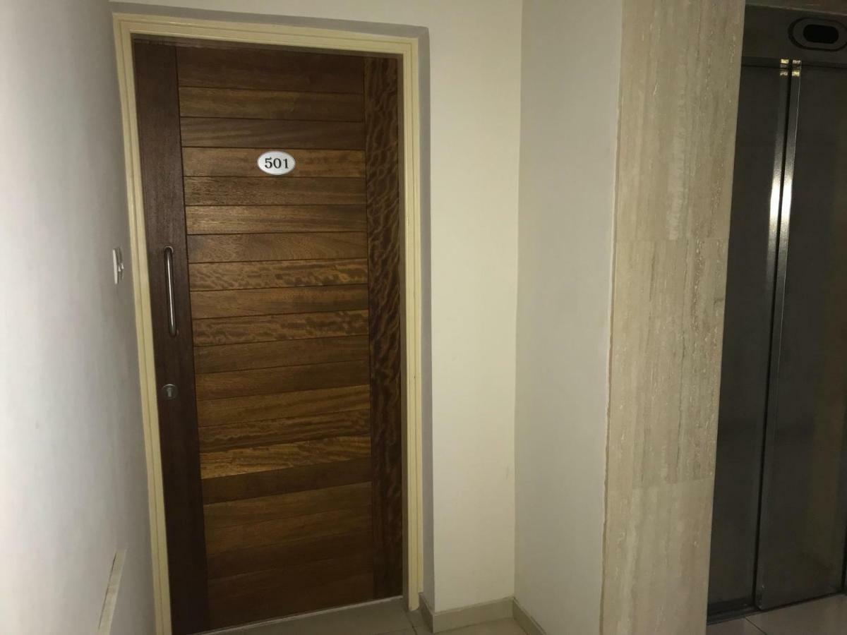 Sea View Central Apt Ithaki 라르나카 외부 사진