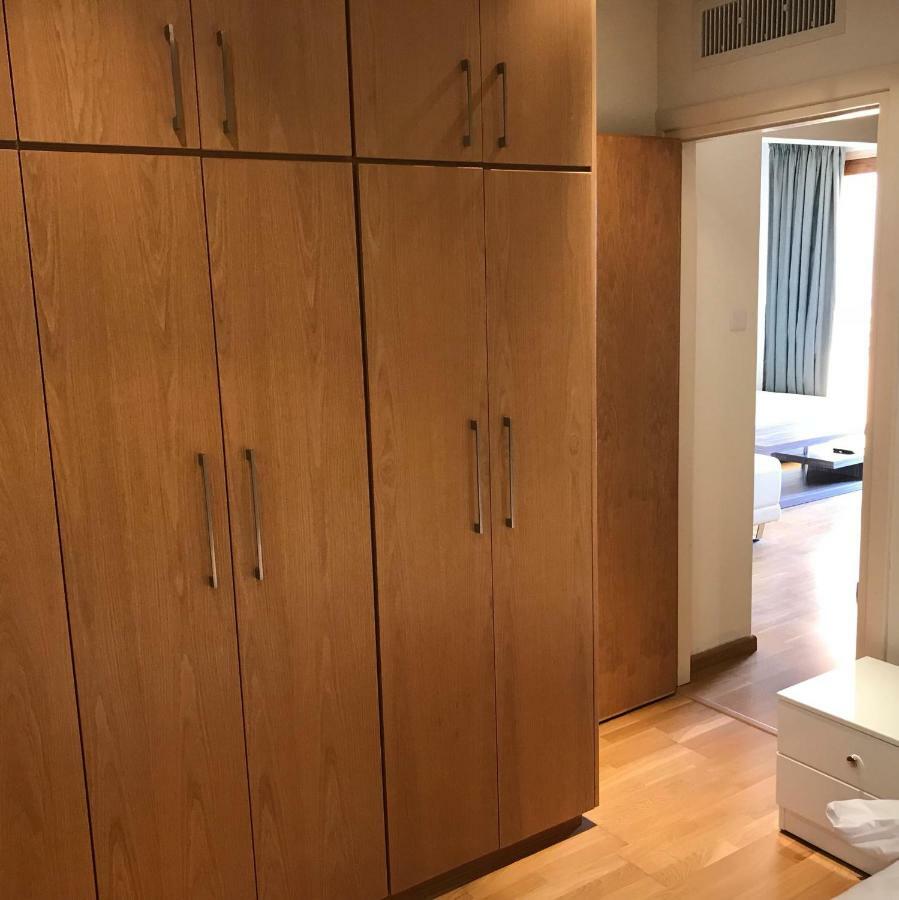 Sea View Central Apt Ithaki 라르나카 외부 사진