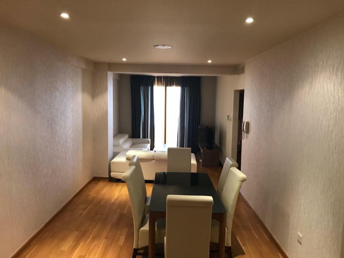 Sea View Central Apt Ithaki 라르나카 외부 사진